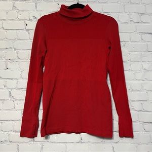 Athleta Flurry Base Layer Turtleneck Top Red
Black Medium Athletic Performance